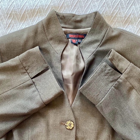 SIMON CHANG - DESIGNER WOMEN’S SUIT - Picture 15 of 15